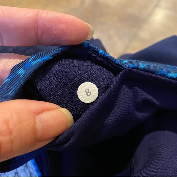 LULULEMON Women Blue Patterned Pleated Tennis Skort Size 8 - Picture 7 of 7